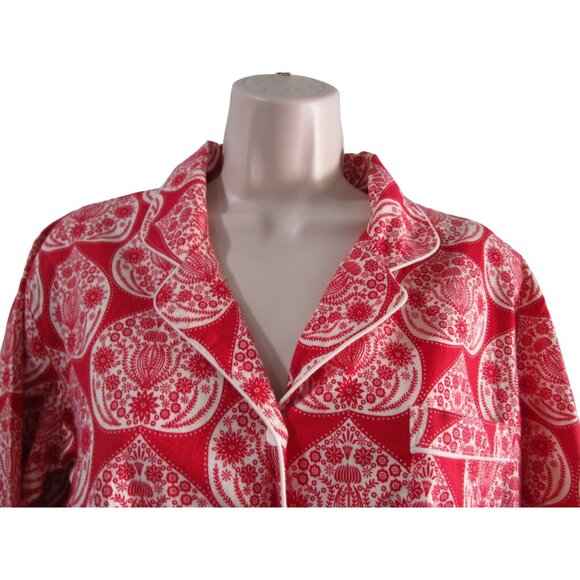 World Market Red White Floral Flannel S/M Button Up Nightshirt EUC Front Pocket - Picture 4 of 16